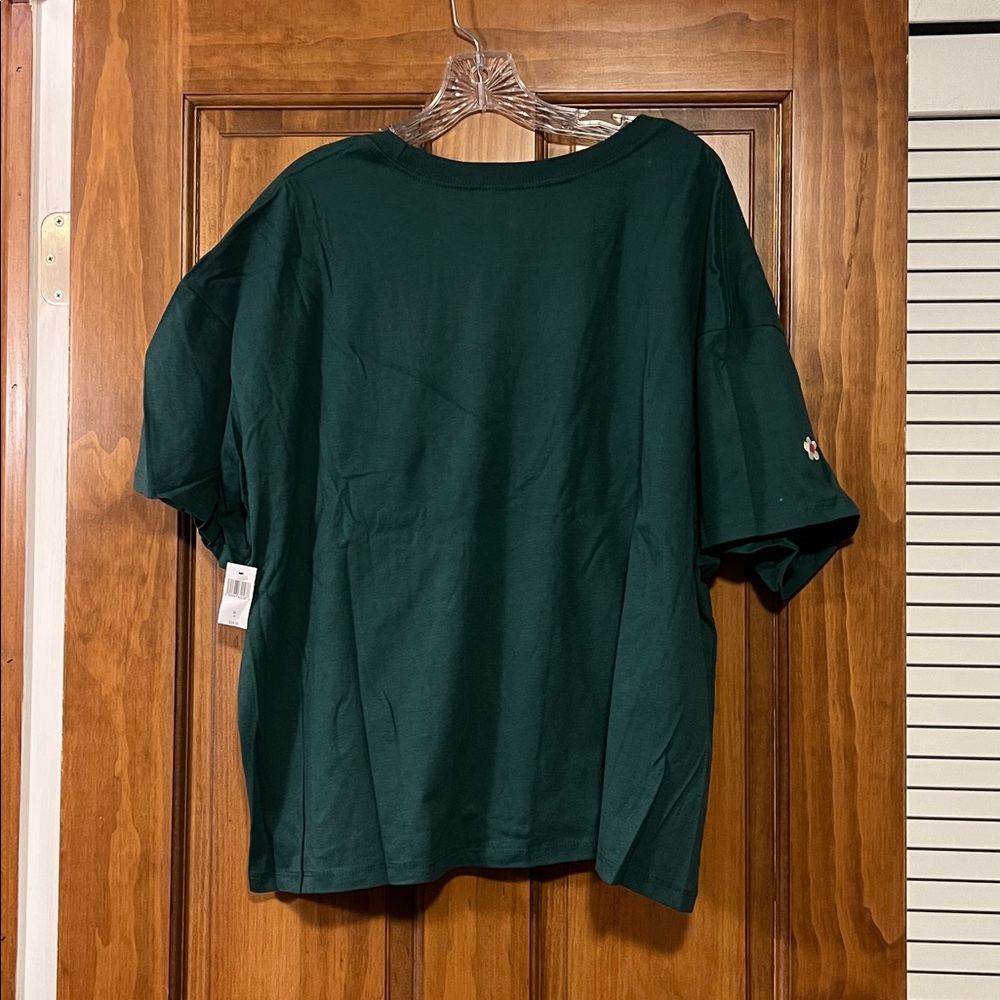 Walt Disney World Short Sleeve Pullover Shirt Top
Size 2X - Picture 5 of 5